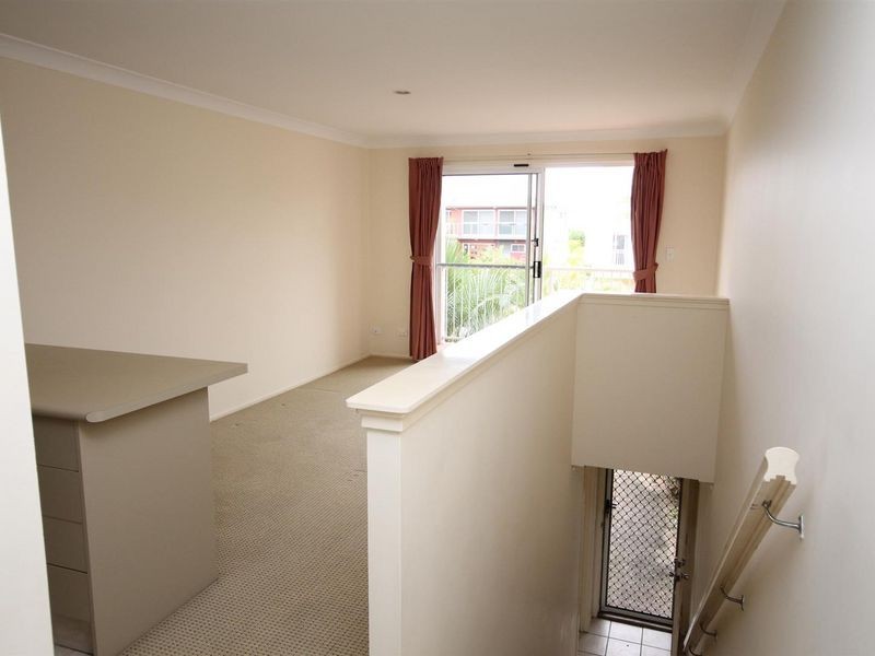 3/7 Sunset Boulevard, Surfers Paradise QLD 4217
