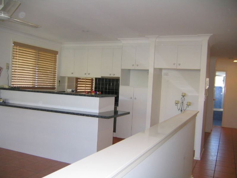 1/7 Sunset Boulevard, Surfers Paradise QLD 4217