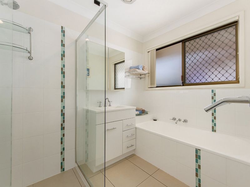 20 Coachwood Court, Burleigh Waters QLD 4220
