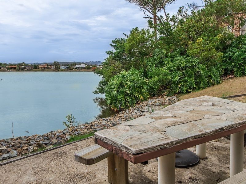 6/280 Christine Av, Varsity Lakes QLD 4227