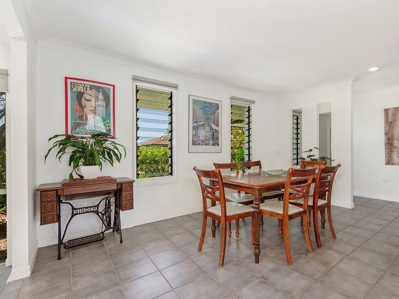 30 Dotterel Dr, Burleigh Waters QLD 4220