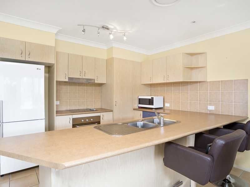 16/492 Christine Avenue, Robina QLD 4226