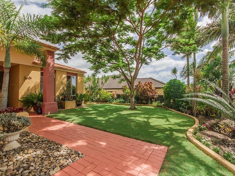 13 Arbury Hill Close, Burleigh Heads QLD 4220