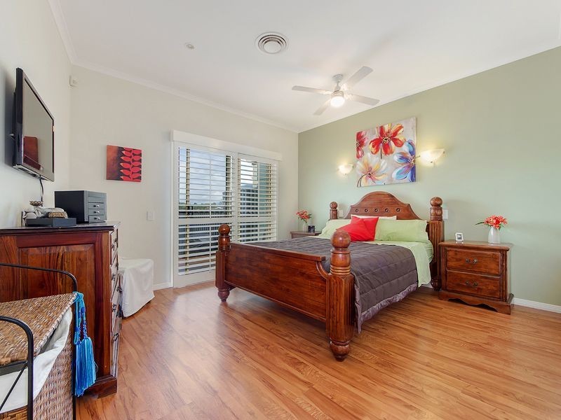 18/36 Beachcomber Court, Burleigh Waters QLD 4220