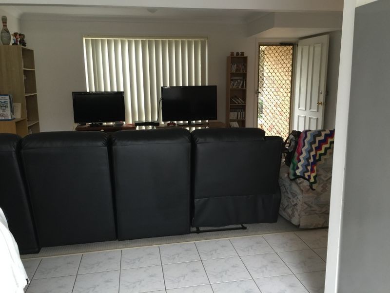 9/12 Bottlewood Ct, Burleigh Waters QLD 4220