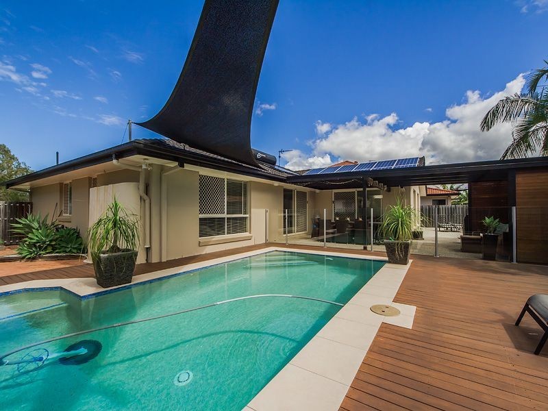85 Honeyeater Dr, Burleigh Waters QLD 4220