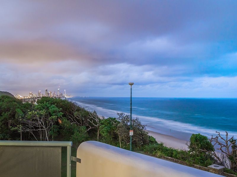 19 Brakes Crescent, Miami QLD 4220