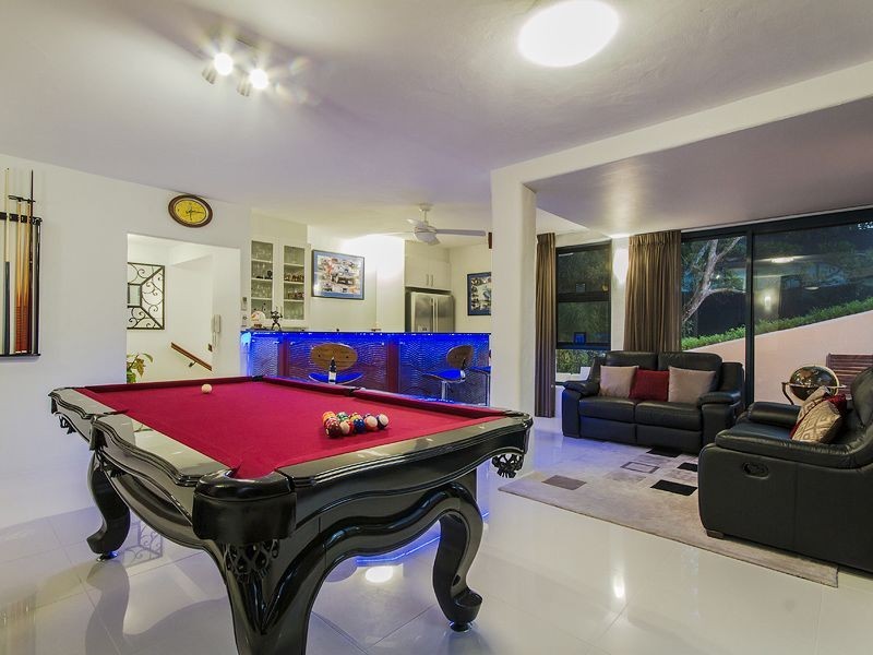 19 Brakes Crescent, Miami QLD 4220