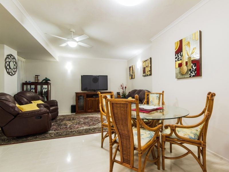 19 Brakes Crescent, Miami QLD 4220 LJ Hooker Burleigh Heads Sold