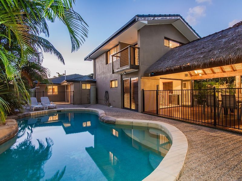 47 Aruma Avenue, Burleigh Waters QLD 4220