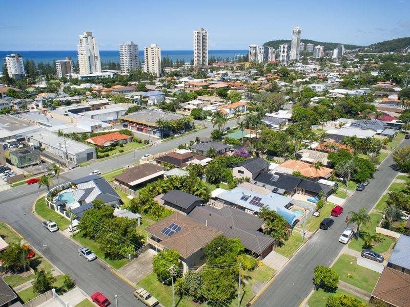 47 Aruma Avenue, Burleigh Waters QLD 4220