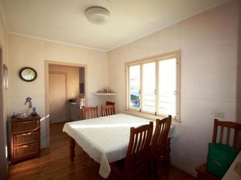 98 Wilson Street, Labrador QLD 4215