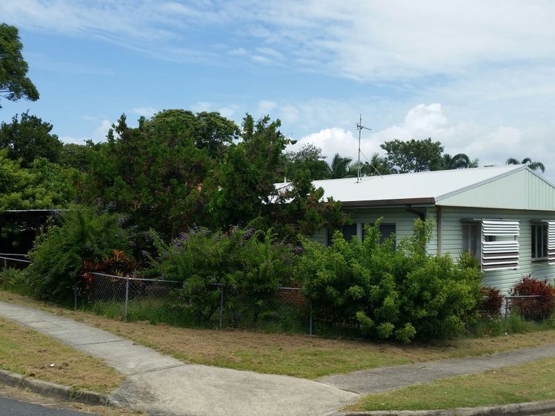 98 Wilson Street, Labrador QLD 4215