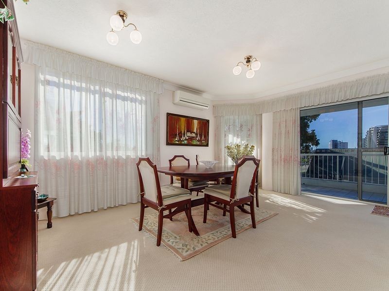 4/15 Ewart St, Burleigh Heads QLD 4220