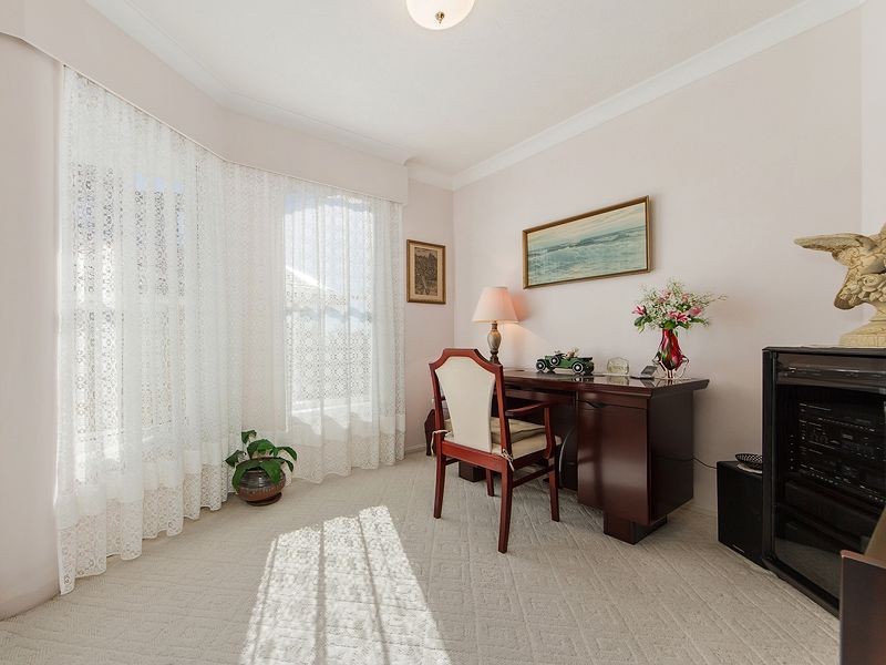 4/15 Ewart St, Burleigh Heads QLD 4220