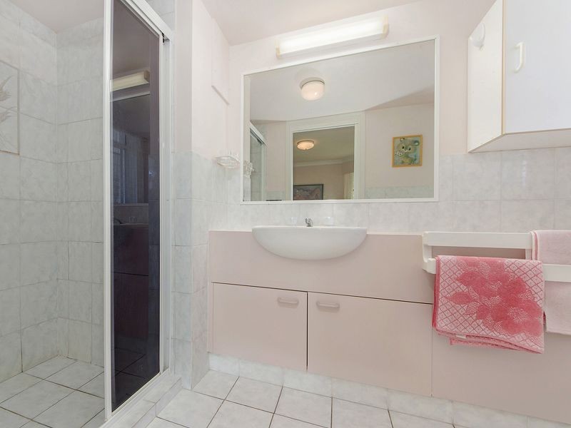 4/15 Ewart St, Burleigh Heads QLD 4220