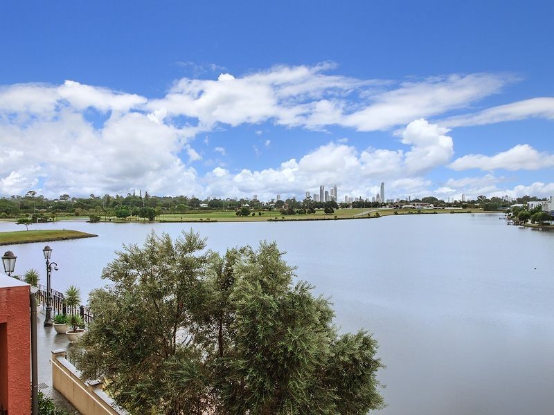 3216/3030 The Boulevard, Carrara QLD 4211