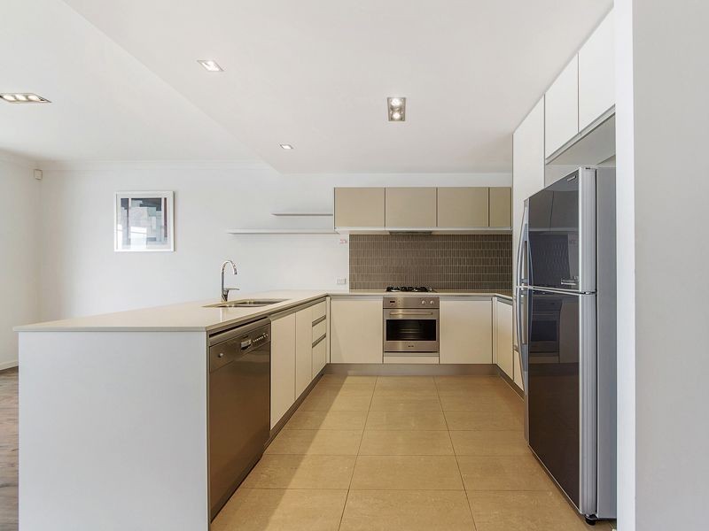 3216/3030 The Boulevard, Carrara QLD 4211