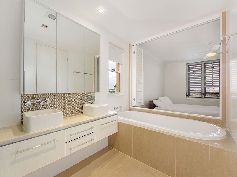 3216/3030 The Boulevard, Carrara QLD 4211