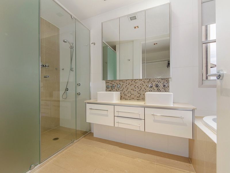 3216/3030 The Boulevard, Carrara QLD 4211