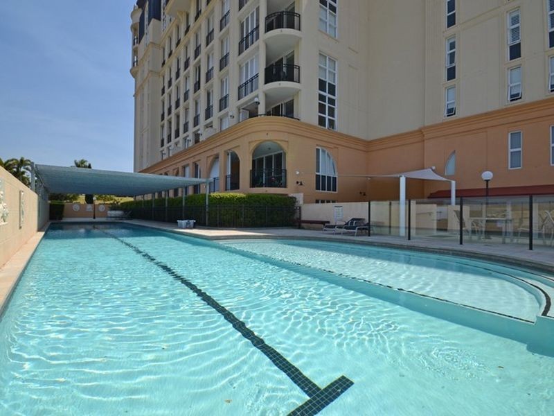 3216/3030 The Boulevard, Carrara QLD 4211