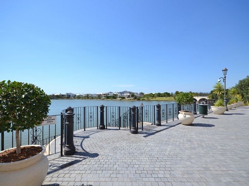 3216/3030 The Boulevard, Carrara QLD 4211