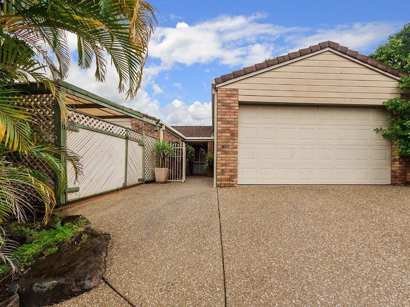 11 Lytham Court, Highland Park QLD 4211
