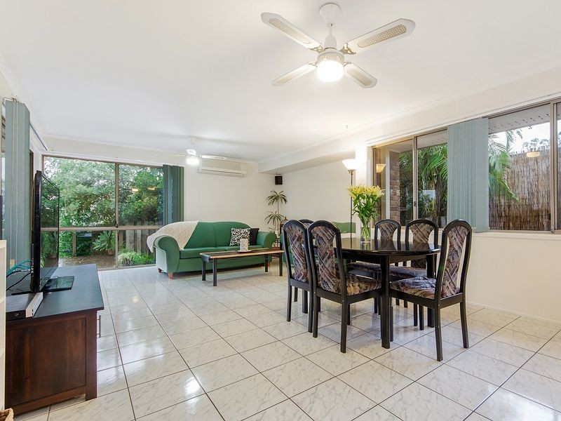 11 Lytham Court, Highland Park QLD 4211