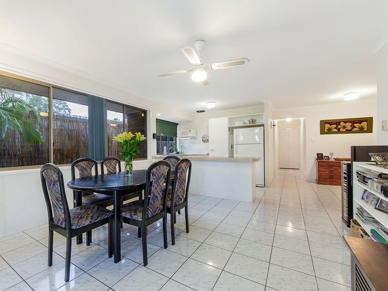 11 Lytham Court, Highland Park QLD 4211