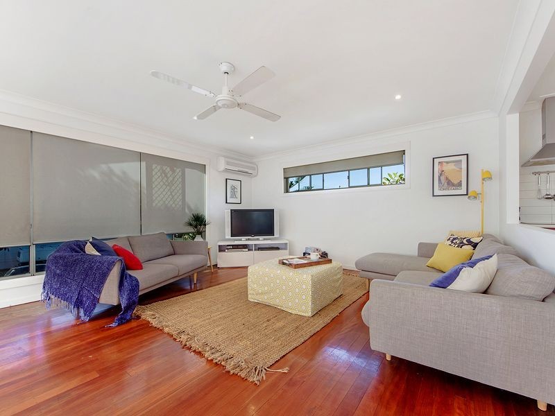 50 Lemana Lane, Miami QLD 4220
