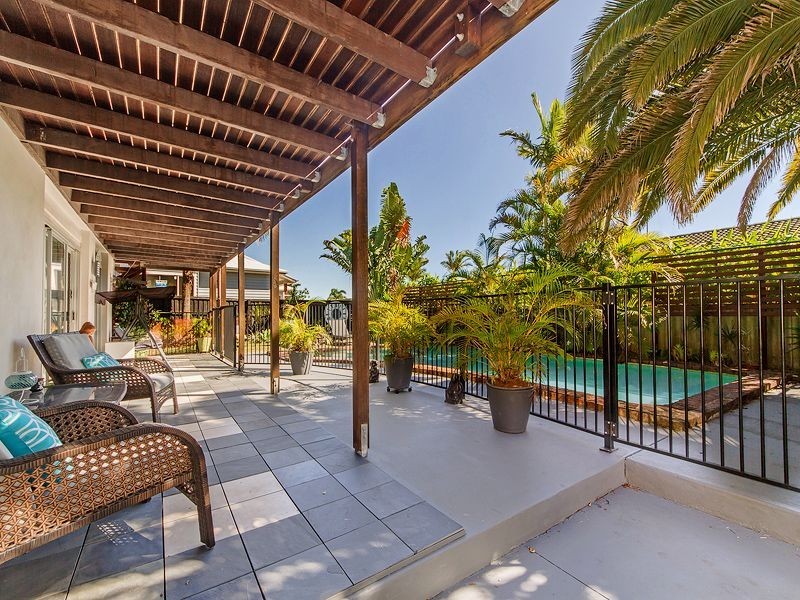 50 Lemana Lane, Miami QLD 4220