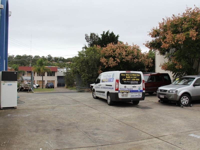 3/3 Hutchinson St, Burleigh Heads QLD 4220