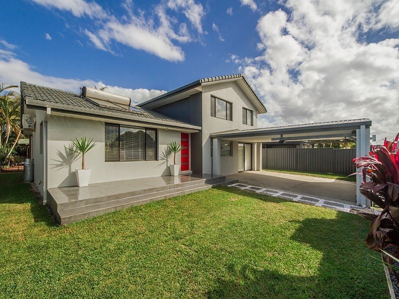 11 Pitta Place, Burleigh Waters QLD 4220