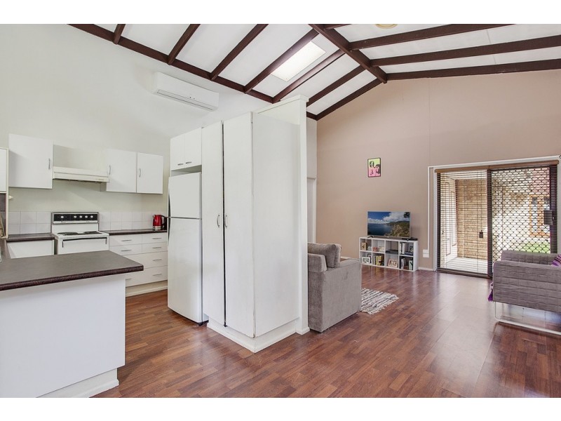 1/4 Shrike Court, Burleigh Waters QLD 4220