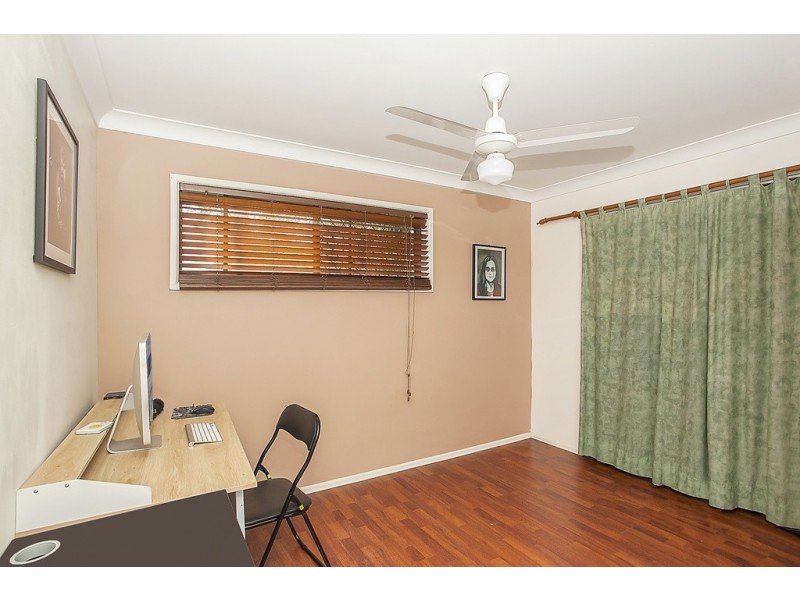 1/4 Shrike Court, Burleigh Waters QLD 4220