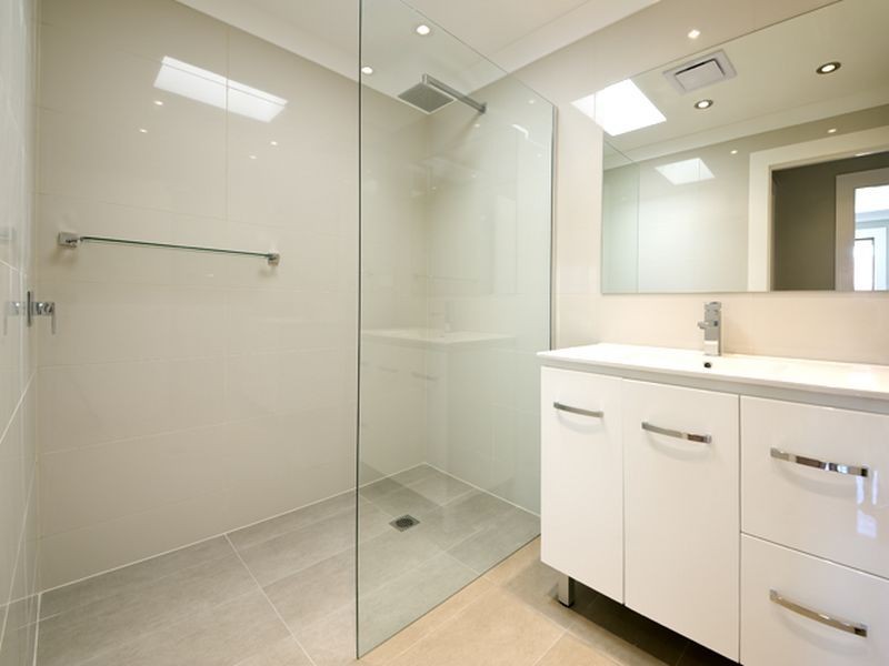 1/5 Sunbird St, Burleigh Waters QLD 4220