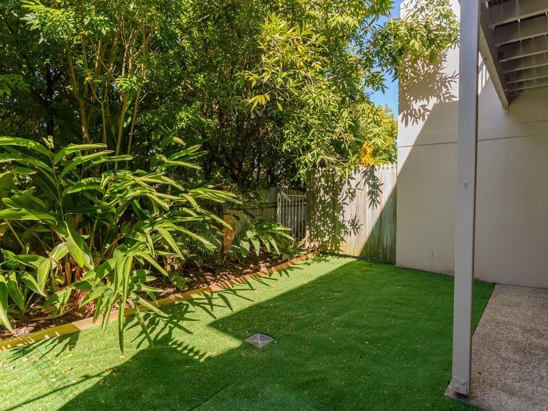 82/21 Regensberg Close, Varsity Lakes QLD 4227
