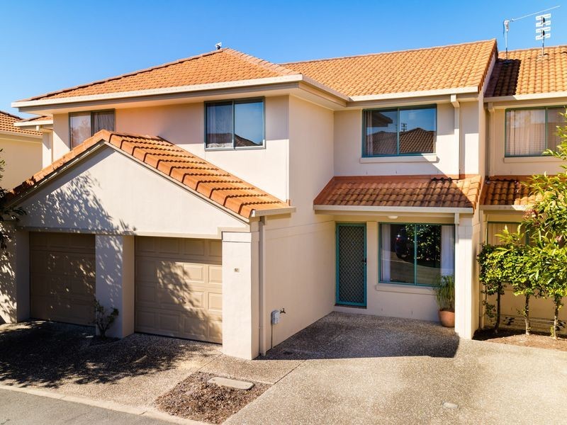 82/21 Regensberg Close, Varsity Lakes QLD 4227