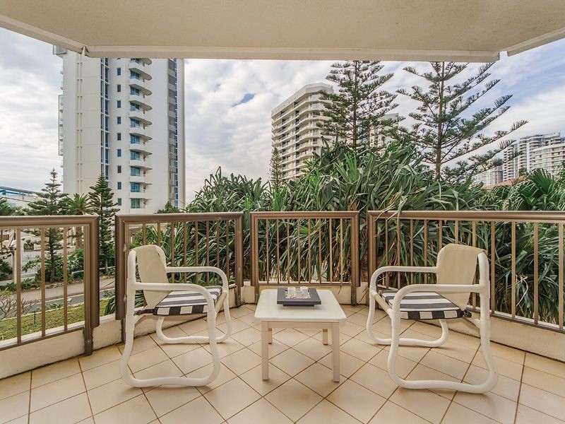 205/28 Northcliffe Terrace, Surfers Paradise QLD 4217