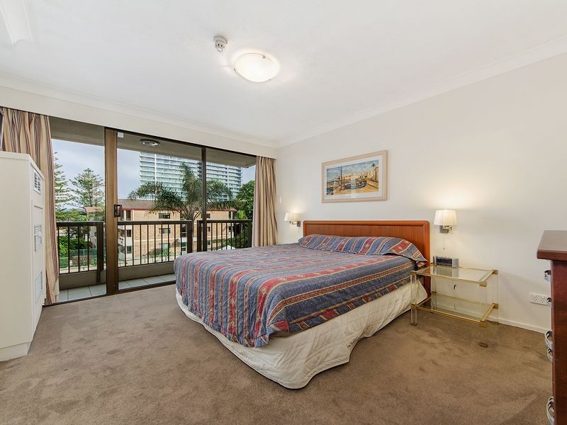 205/28 Northcliffe Terrace, Surfers Paradise QLD 4217