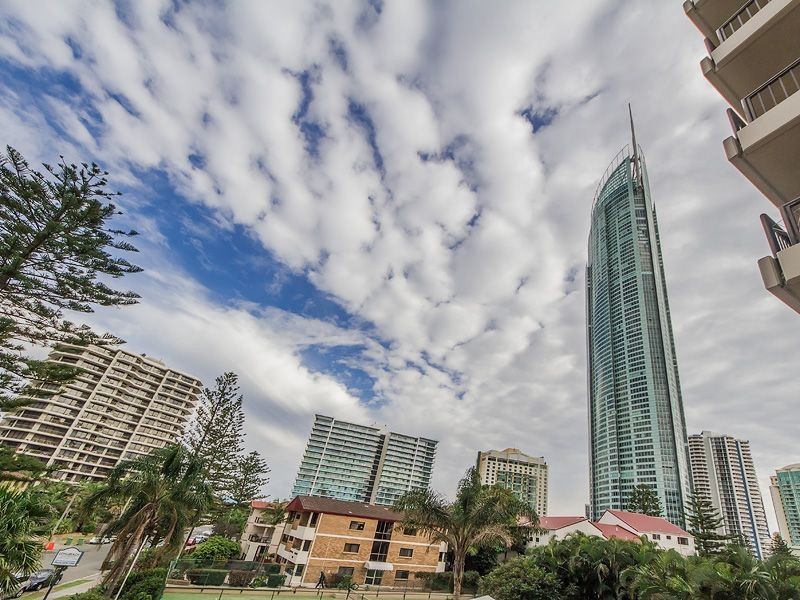 205/28 Northcliffe Terrace, Surfers Paradise QLD 4217
