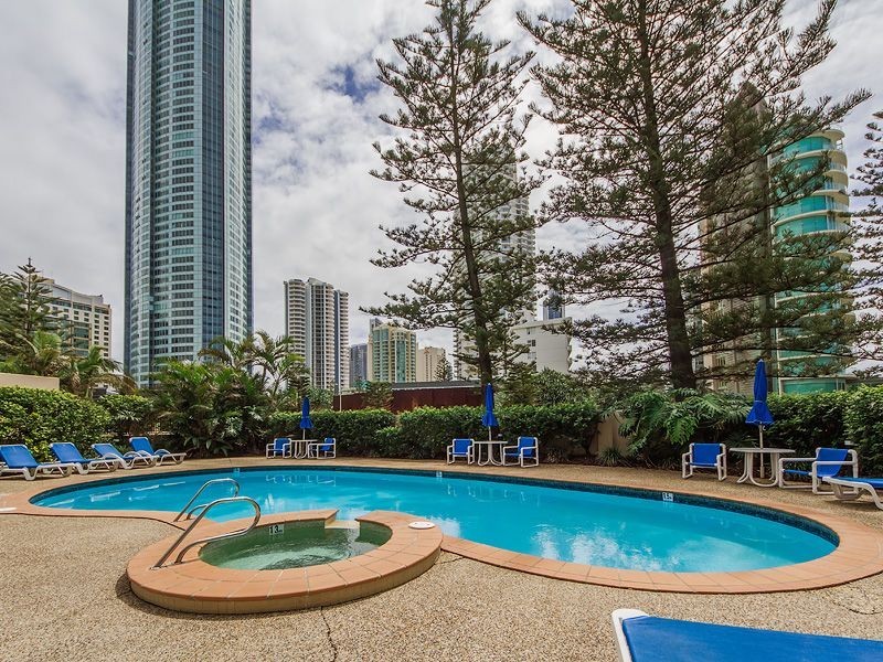 205/28 Northcliffe Terrace, Surfers Paradise QLD 4217