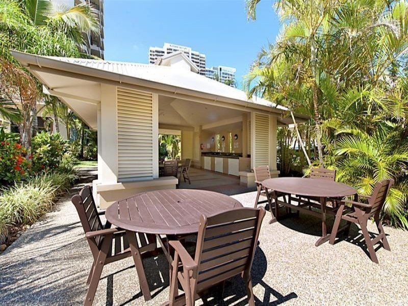 205/28 Northcliffe Terrace, Surfers Paradise QLD 4217