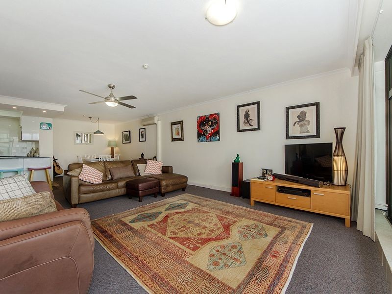 73/33 Thornton Street, Surfers Paradise QLD 4217