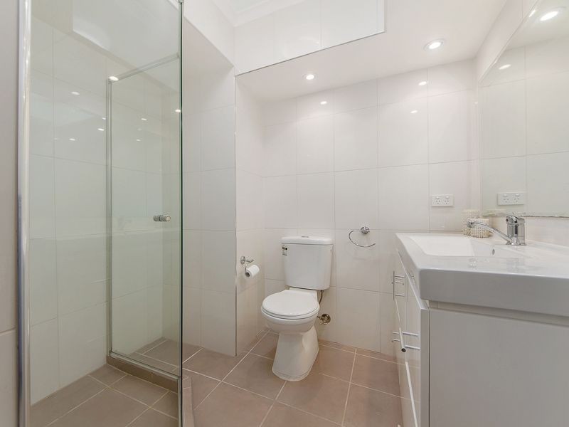 73/33 Thornton Street, Surfers Paradise QLD 4217