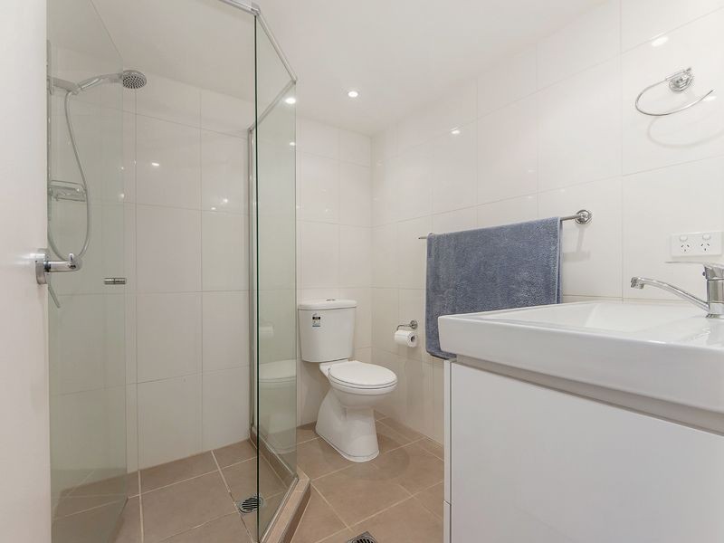 73/33 Thornton Street, Surfers Paradise QLD 4217