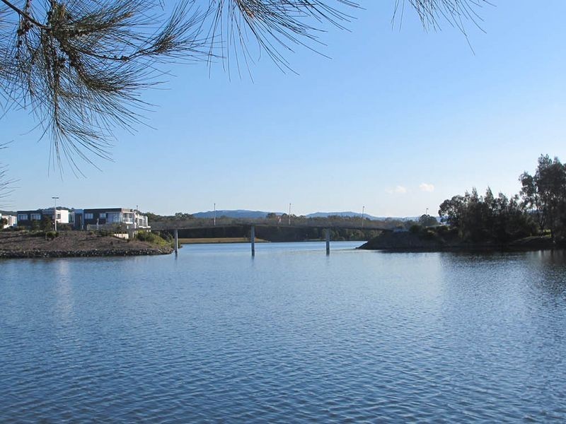 4/254 Christine Avenue, Varsity Lakes QLD 4227