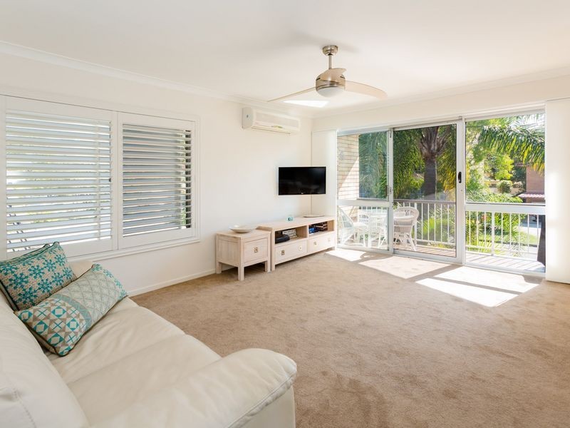 4/22 Bullimah Av, Burleigh Heads QLD 4220