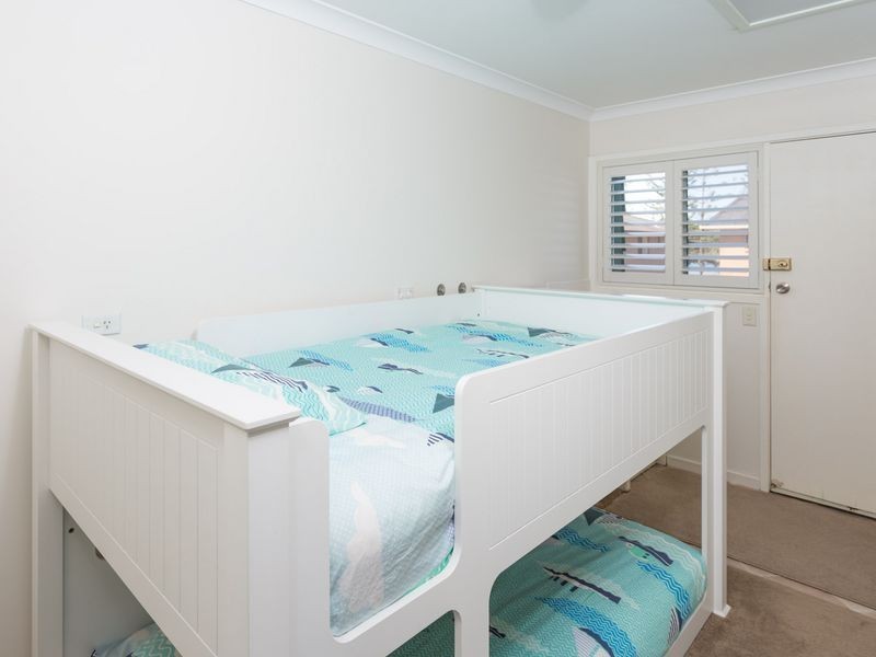 4/22 Bullimah Av, Burleigh Heads QLD 4220