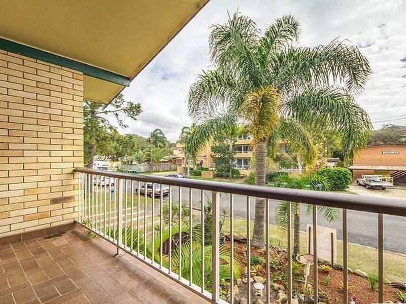4/22 Bullimah Av, Burleigh Heads QLD 4220